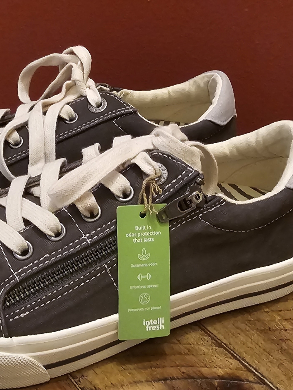 Taos Footwear Women's Low-Top Lace-Up Sneakers in Dark Gray  and White